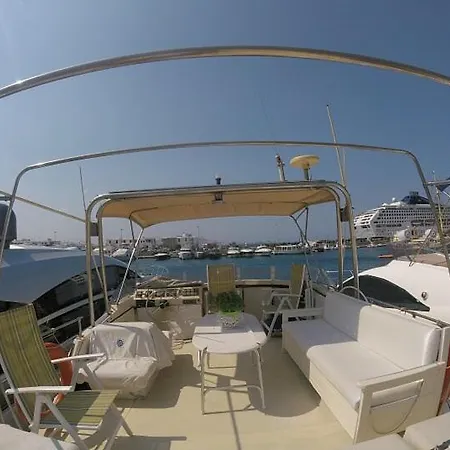 船上ホテル Mykonos Yacht Stay - 2 Private Rooms With Private Toilet&Shower In A Shared Yacht