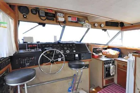 Mykonos Yacht Stay - 2 Private Rooms With Private Toilet&Shower In A Shared Yacht 船上ホテル *